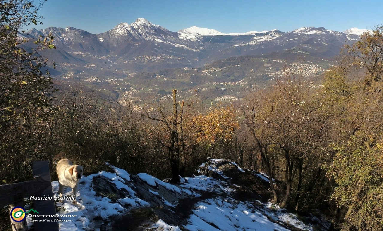 47 Panorama di Valle Imagna....JPG